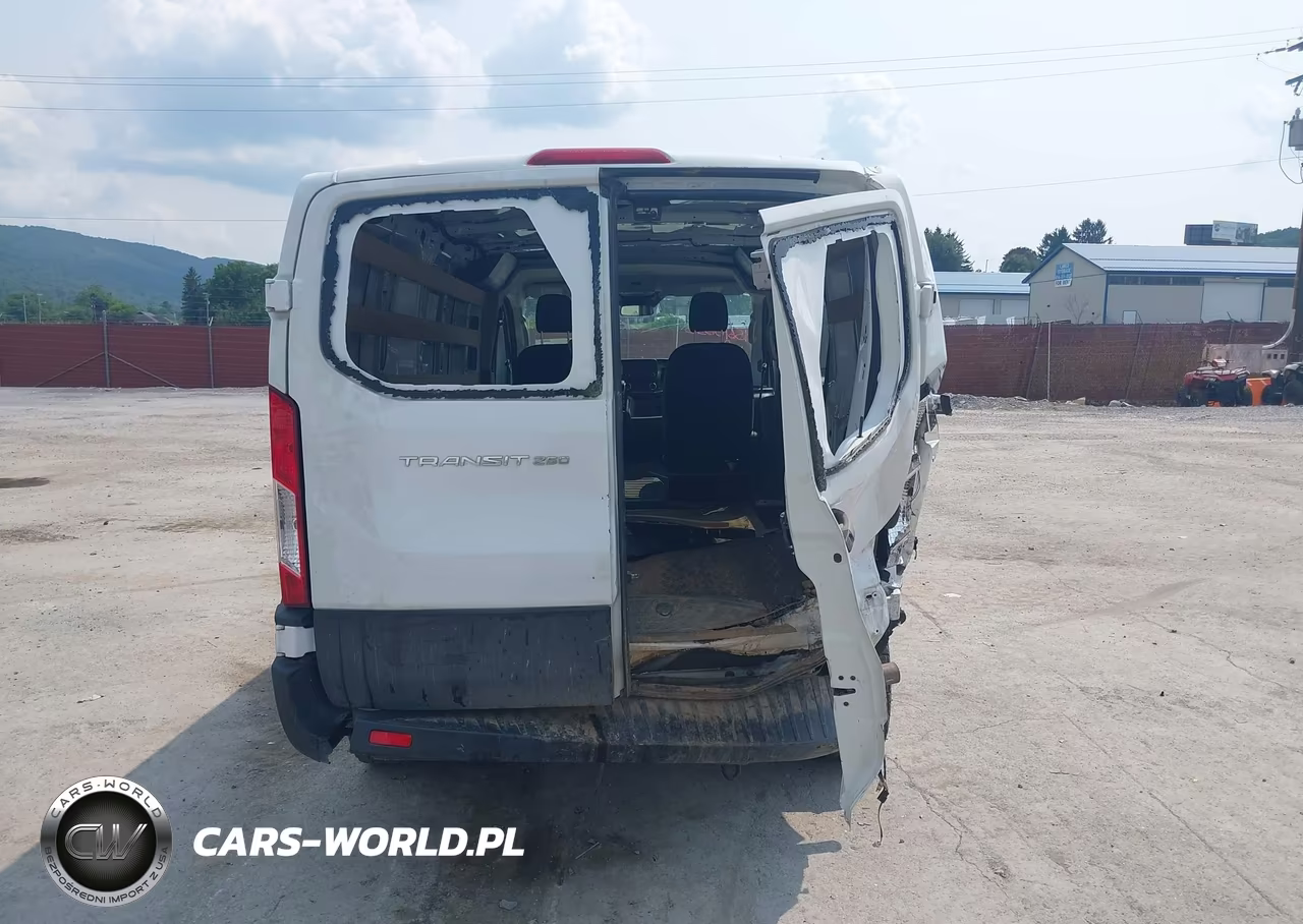 2024 Ford Transit-250 VIN:1FTBR1Y82RKA33761 - 17