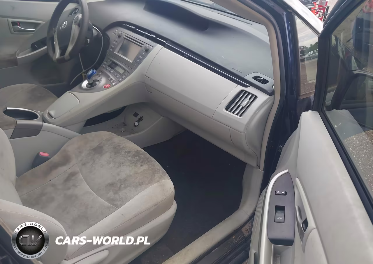 2014 TOYOTA PRIUS TWO VIN:JTDKN3DU7E0385069 - 5