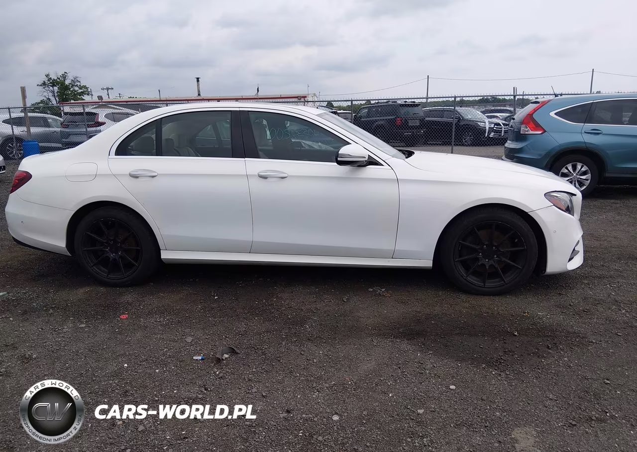 2018 Mercedes-Benz E 300 4Matic VIN:WDDZF4KB6JA377249 - 13
