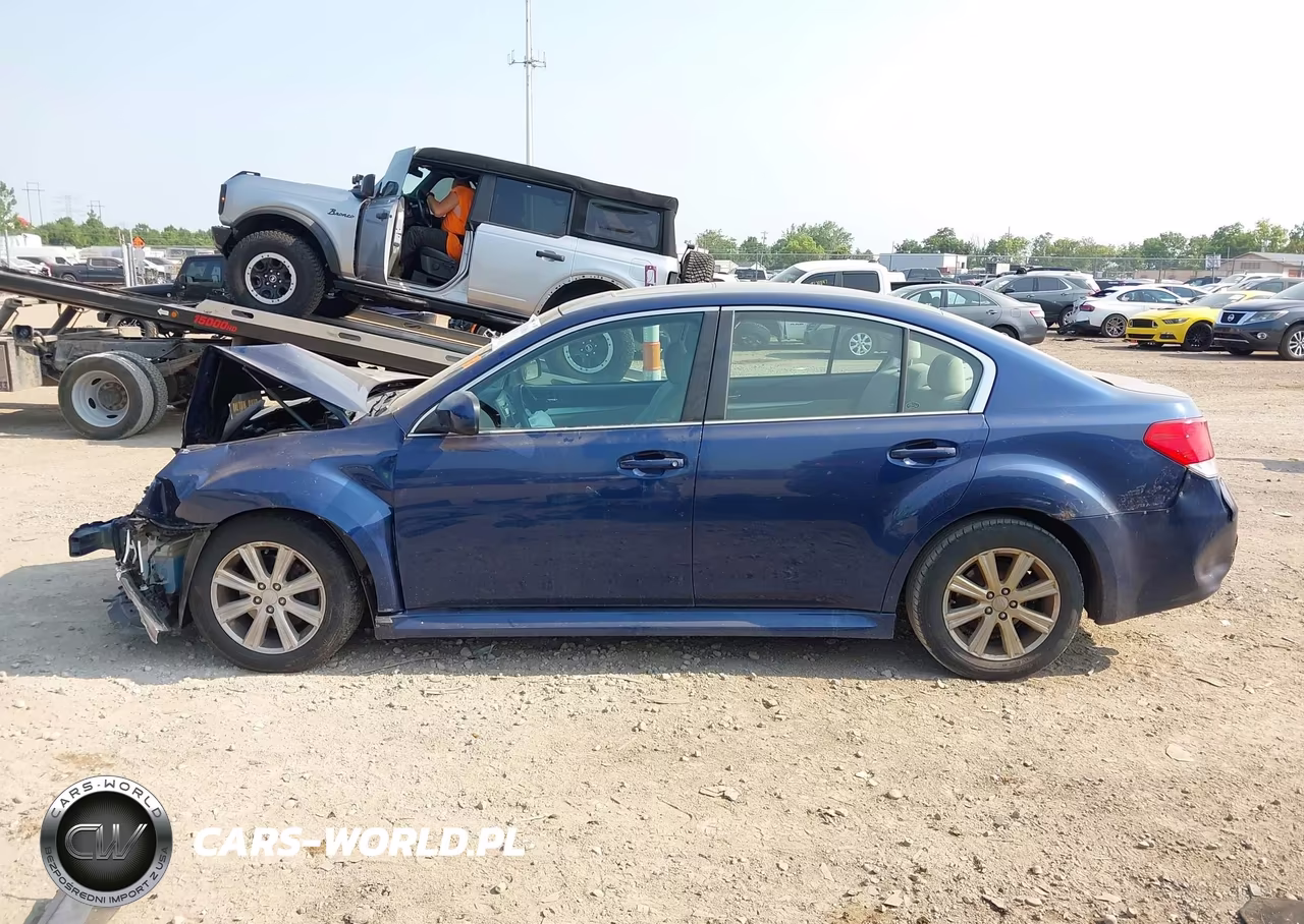 2010 Subaru Legacy 2.5I Premium VIN:4S3BMCG66A3215536 - 15