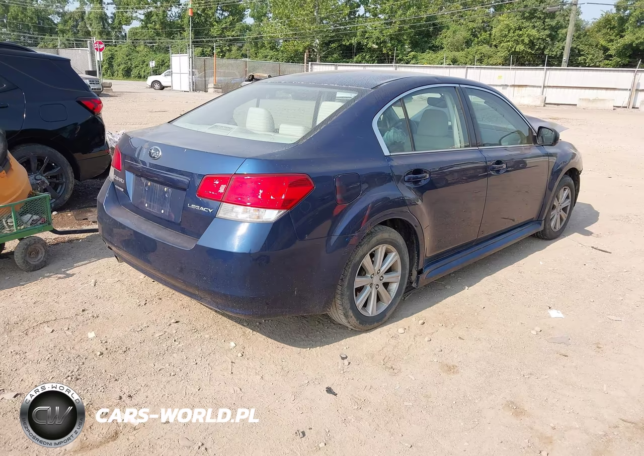 2010 Subaru Legacy 2.5I Premium VIN:4S3BMCG66A3215536 - 4