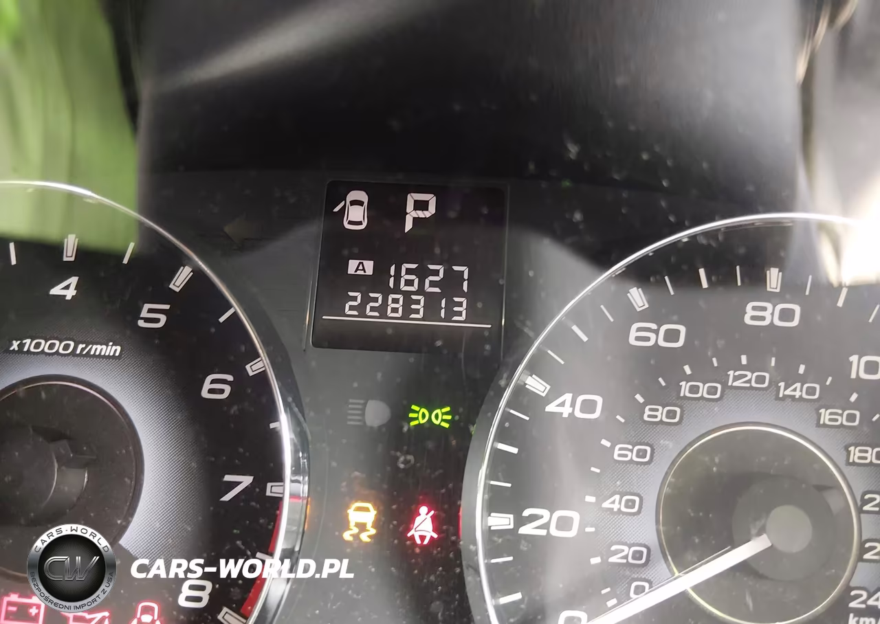 2010 Subaru Legacy 2.5I Premium VIN:4S3BMCG66A3215536 - 7