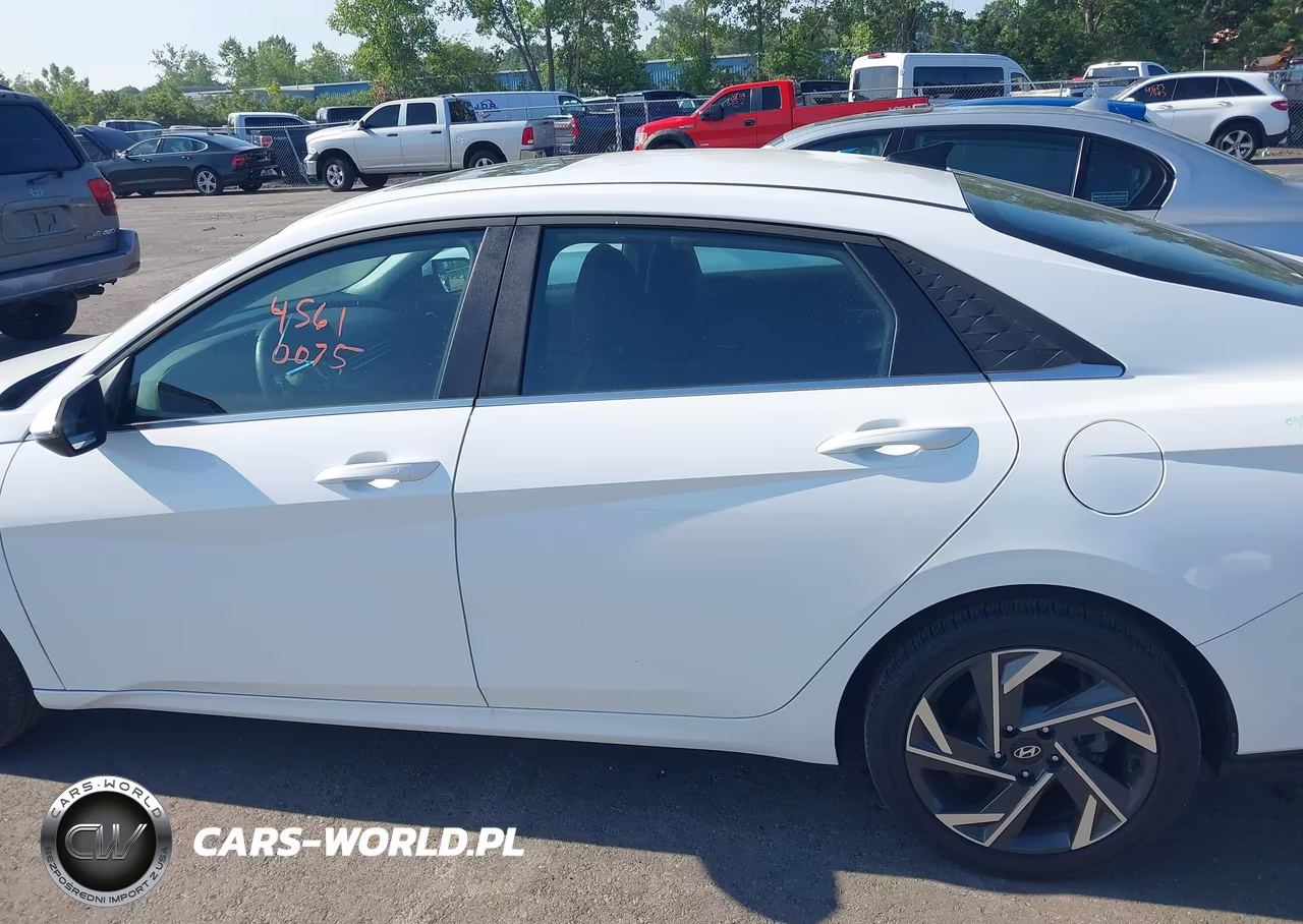 2025 Hyundai Elantra Hybrid Limited VIN:KMHLN4DJ0SU143563 - 14