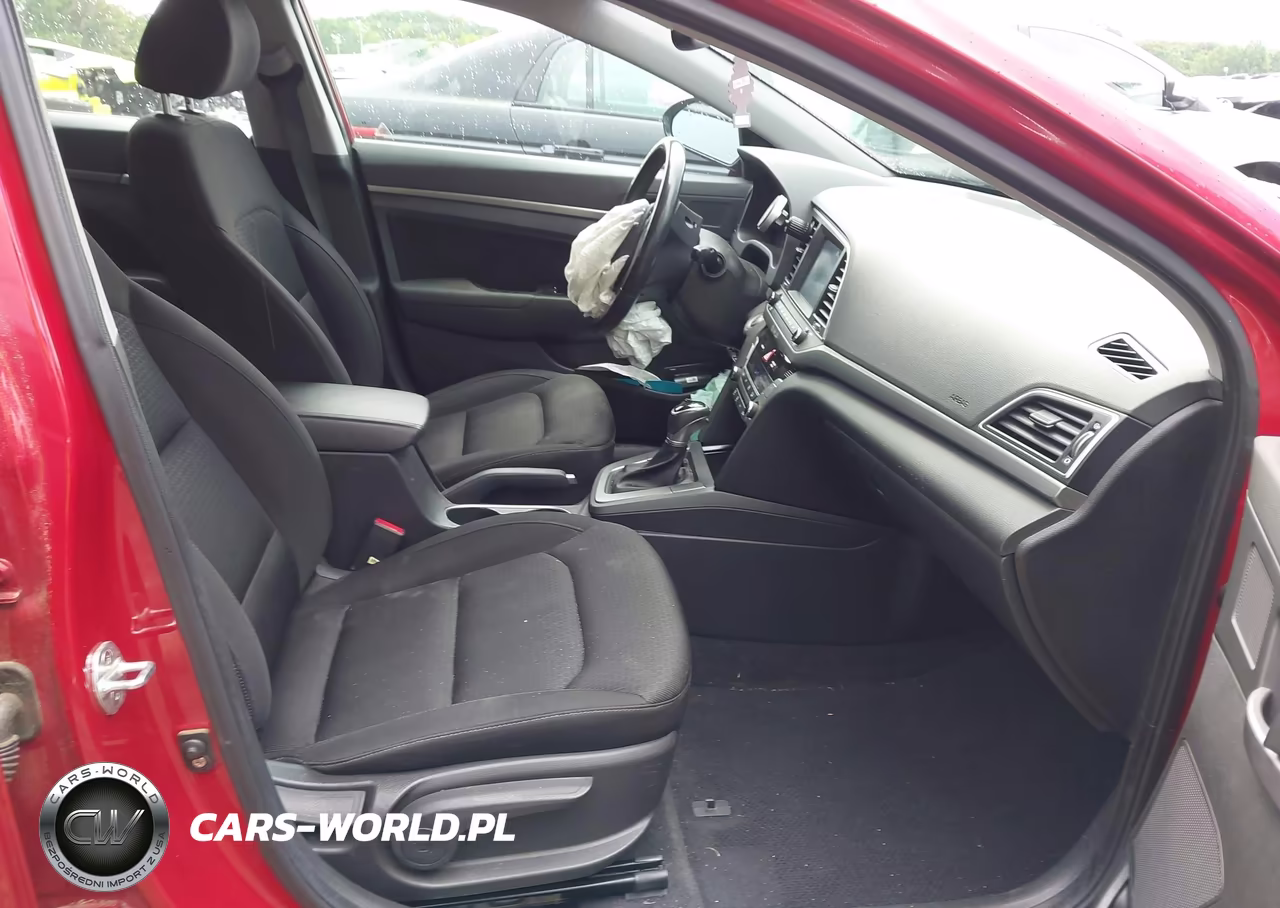 2017 Hyundai Elantra Value Edition VIN:KMHD84LF6HU369169 - 5