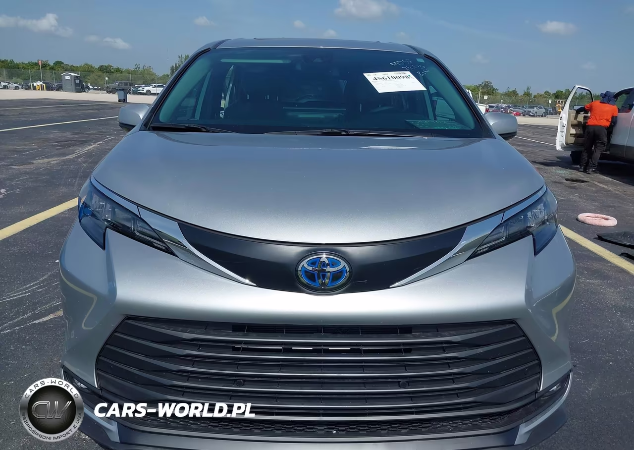 2025 Toyota Sienna Xle VIN:5TDYRKEC5SS281834 - 12