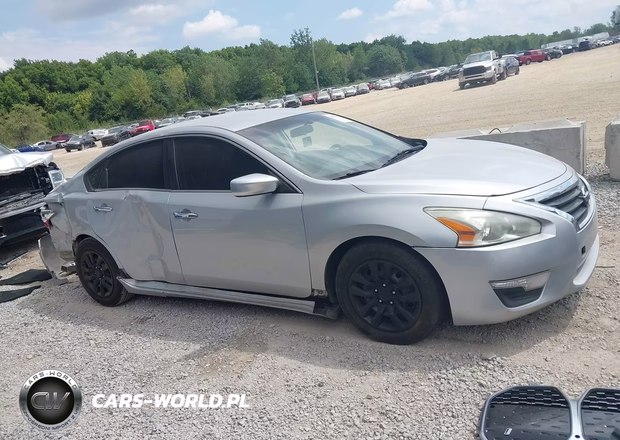 2014 Nissan Altima 2.5 S VIN:1N4AL3AP1EC136688 - 14