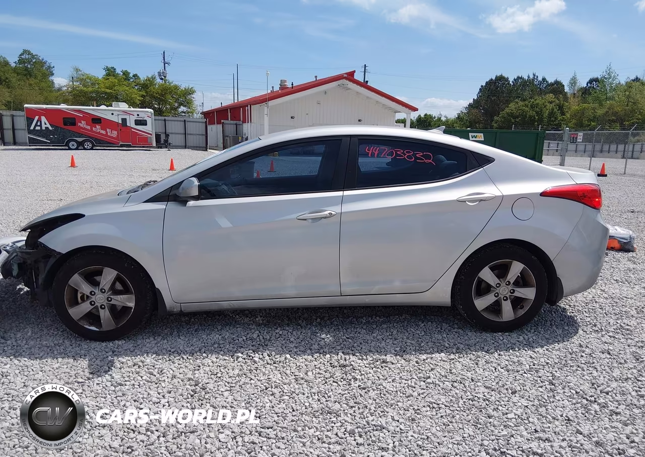 2013 Hyundai Elantra Gls VIN:5NPDH4AE7DH389658 - 13