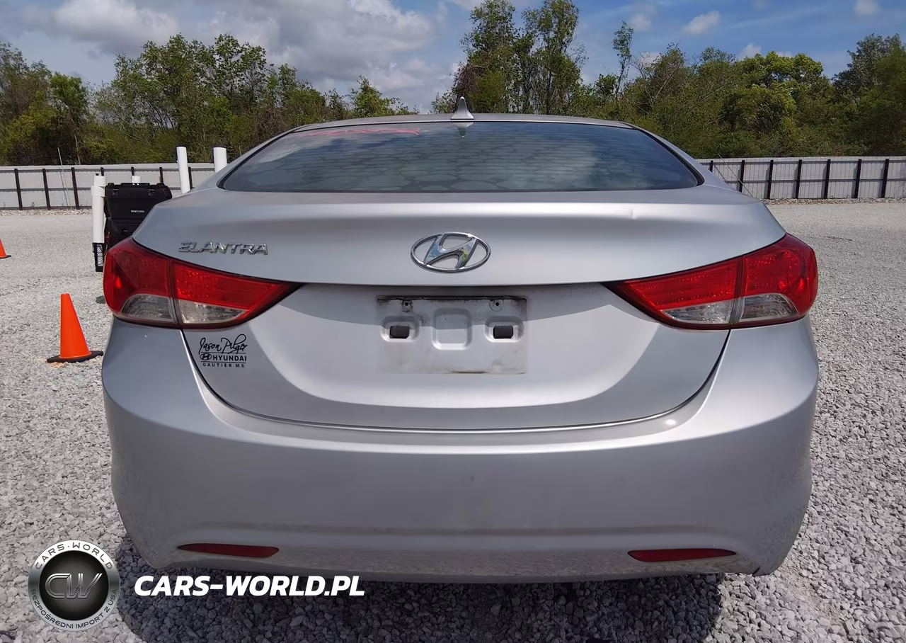 2013 Hyundai Elantra Gls VIN:5NPDH4AE7DH389658 - 16