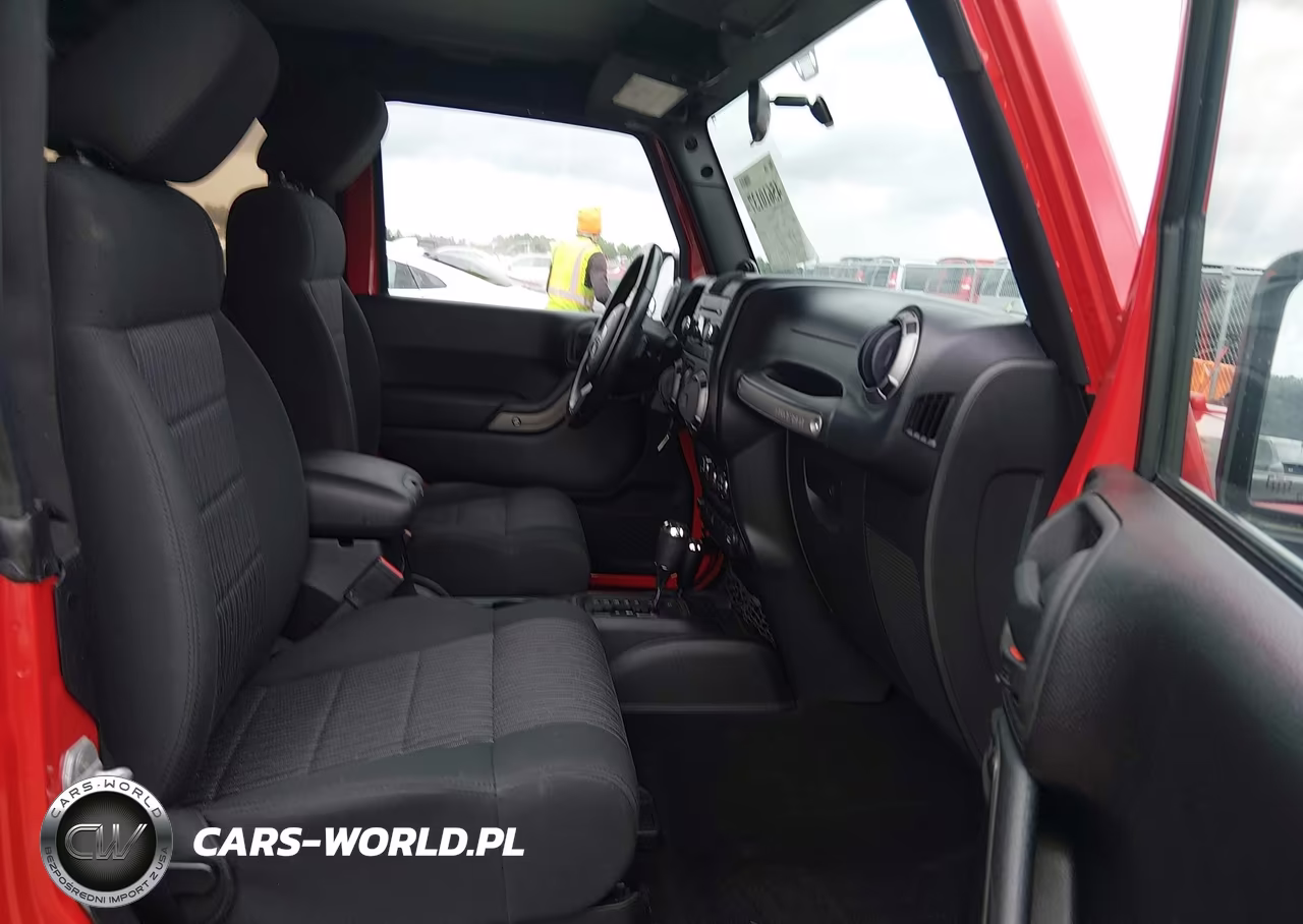2011 Jeep Wrangler Sport VIN:1J4AA2D11BL628337 - 5