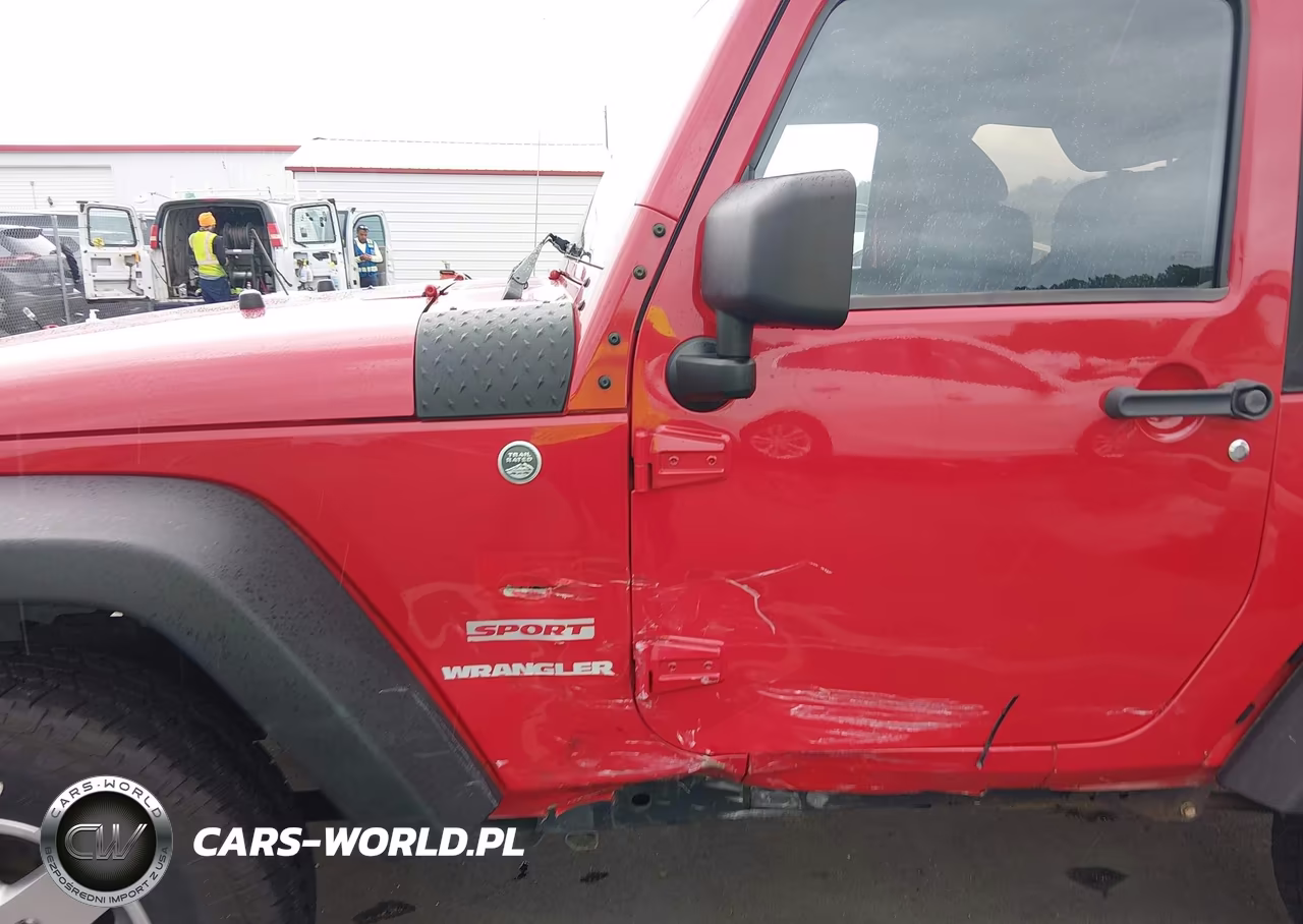 2011 Jeep Wrangler Sport VIN:1J4AA2D11BL628337 - 6