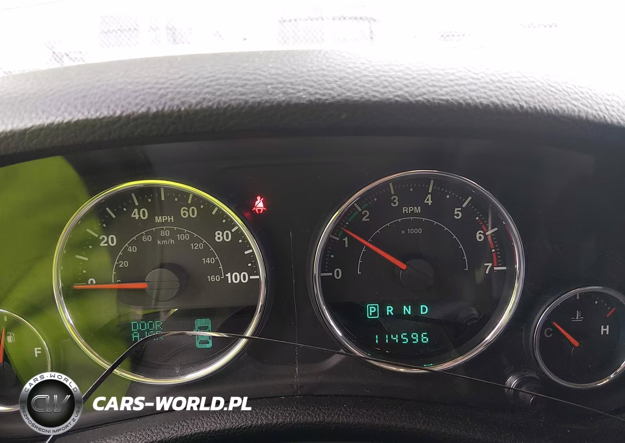 2011 Jeep Wrangler Sport VIN:1J4AA2D11BL628337 - 7