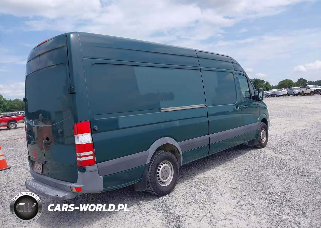 2012 Mercedes-Benz Sprinter 2500 High Roof VIN:WD3PE8CC9C5630864 - 4