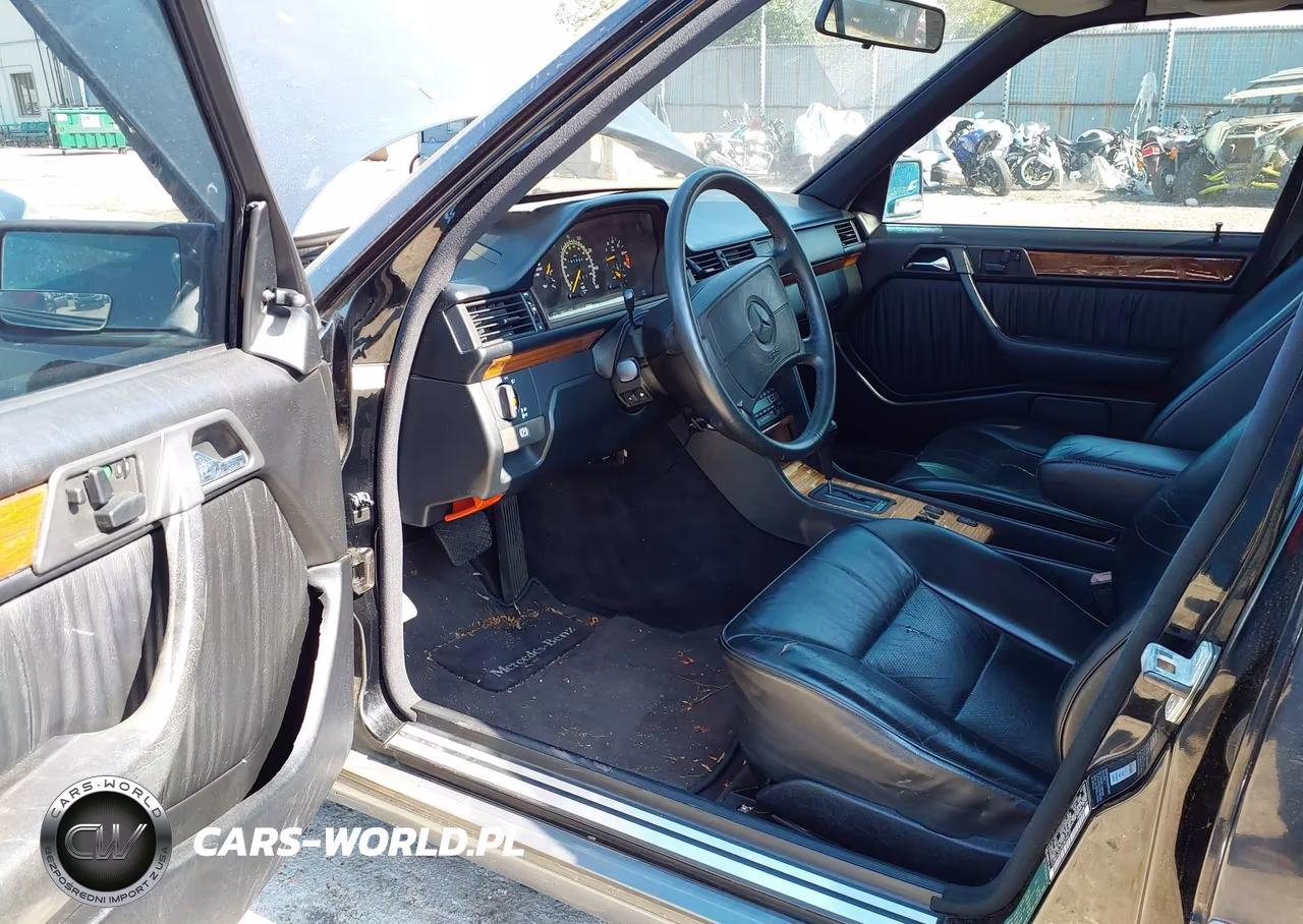 1991 Mercedes-Benz 300 E VIN:WDBEA30D8MB290777 - 12