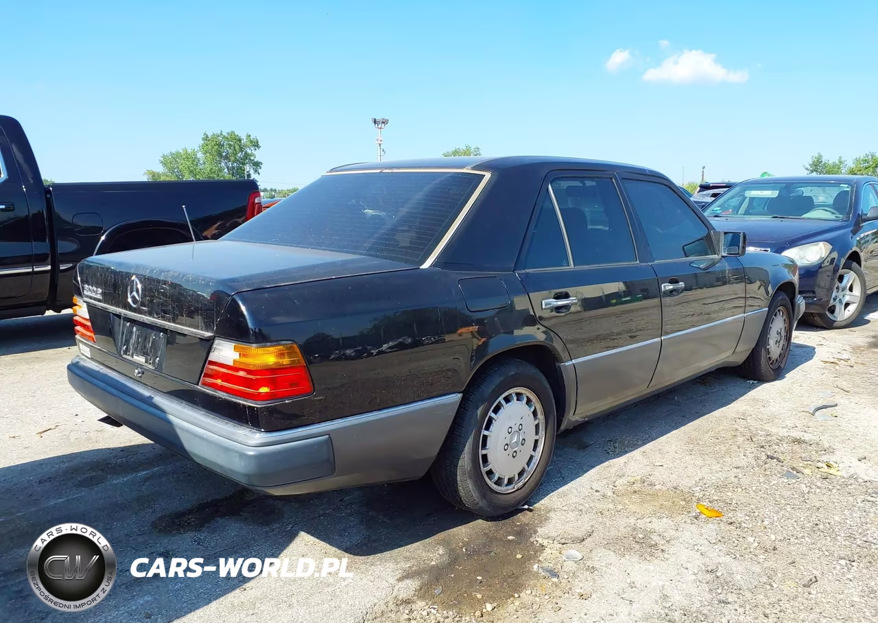 1991 Mercedes-Benz 300 E VIN:WDBEA30D8MB290777 - 4