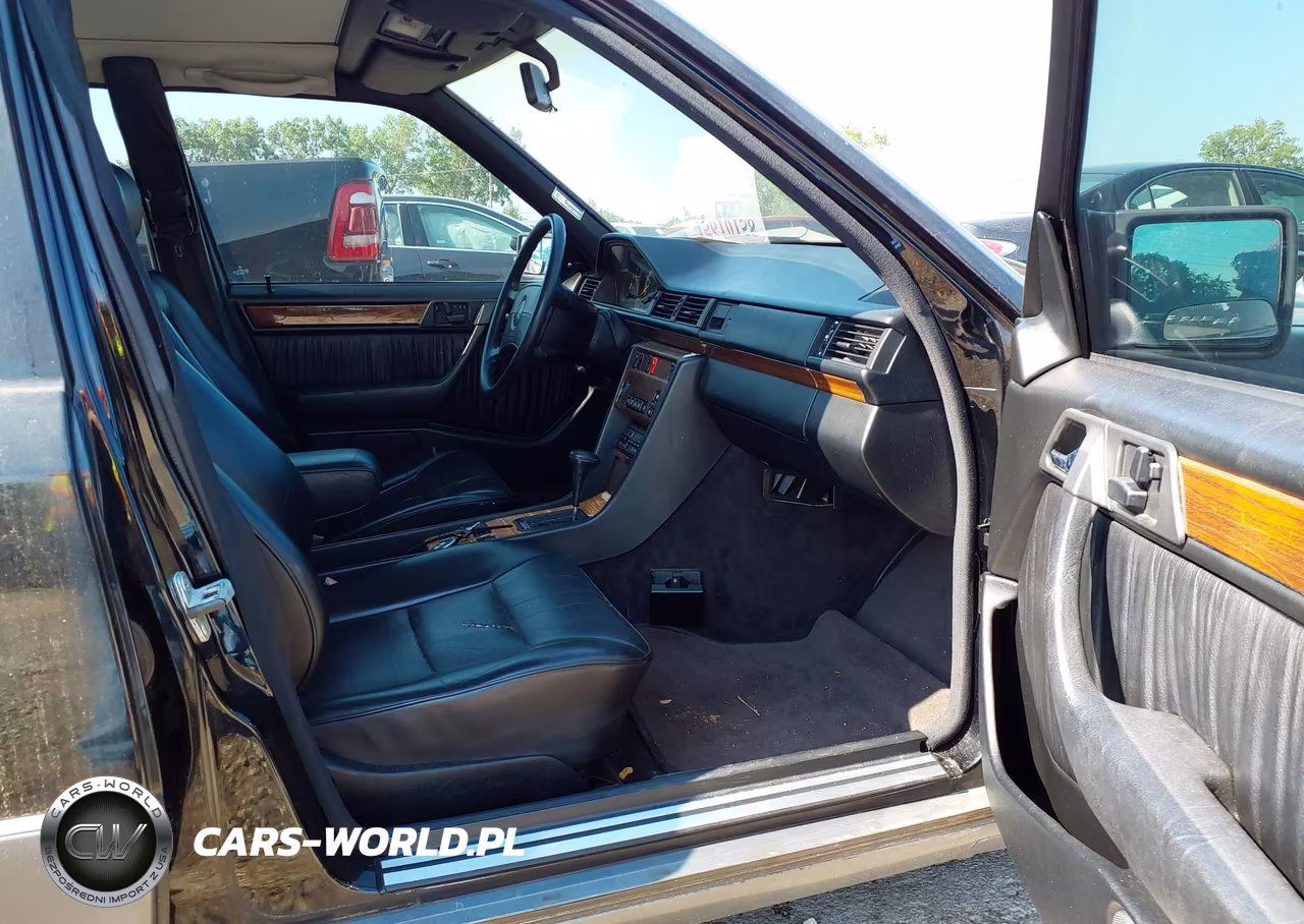 1991 Mercedes-Benz 300 E VIN:WDBEA30D8MB290777 - 5