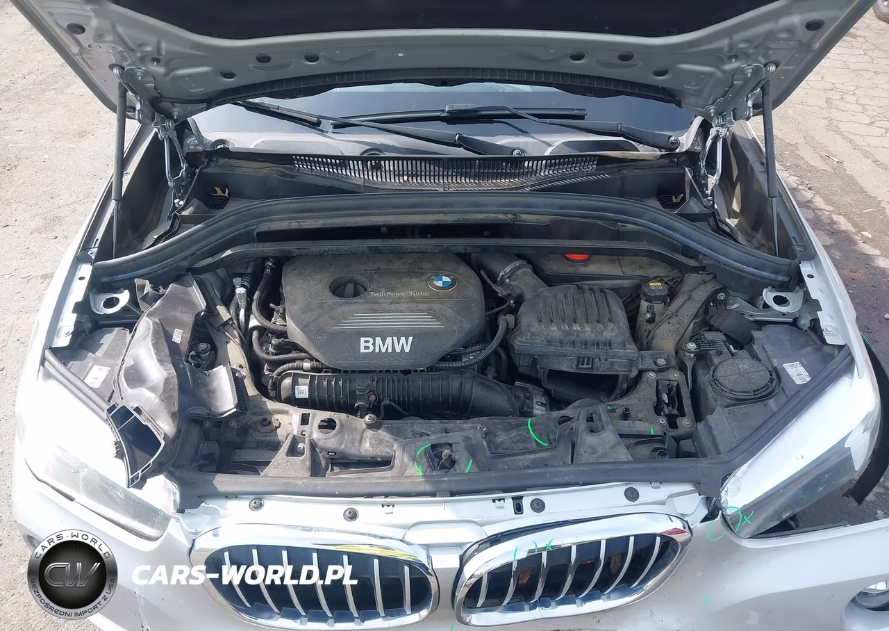 2018 BMW X1 xDrive28I VIN:WBXHT3C32J3H32864 - 10