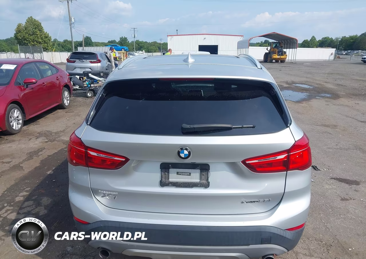 2018 BMW X1 xDrive28I VIN:WBXHT3C32J3H32864 - 16