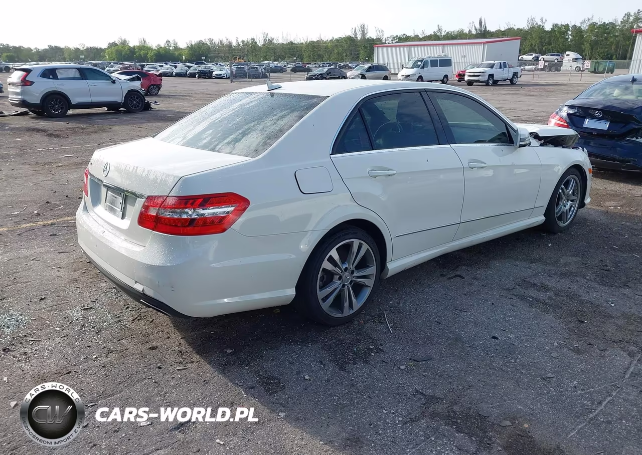 2010 Mercedes-Benz E 350 VIN:WDDHF5GB4AA103784 - 4