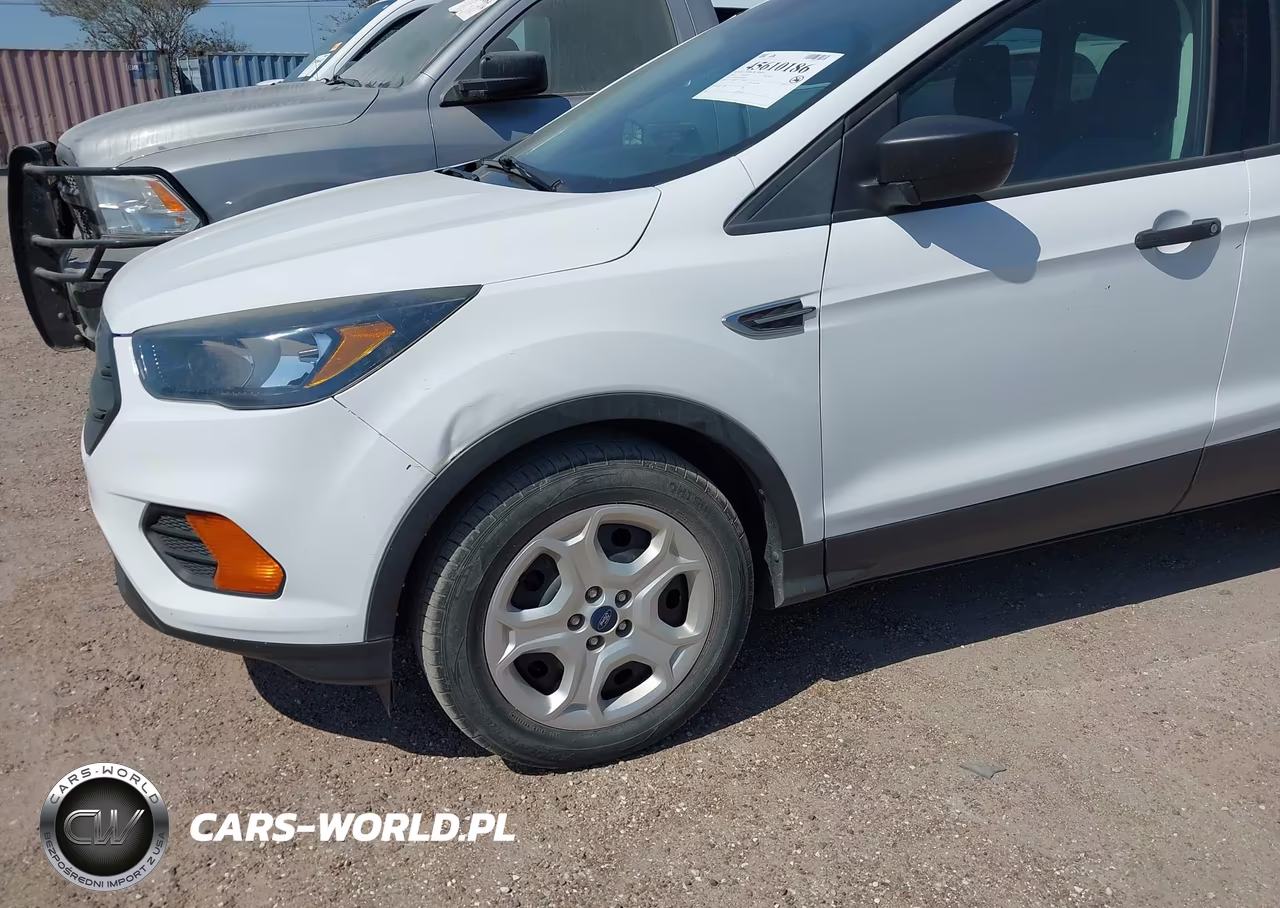 2018 Ford Escape S VIN:1FMCU0F7XJUD08398 - 6