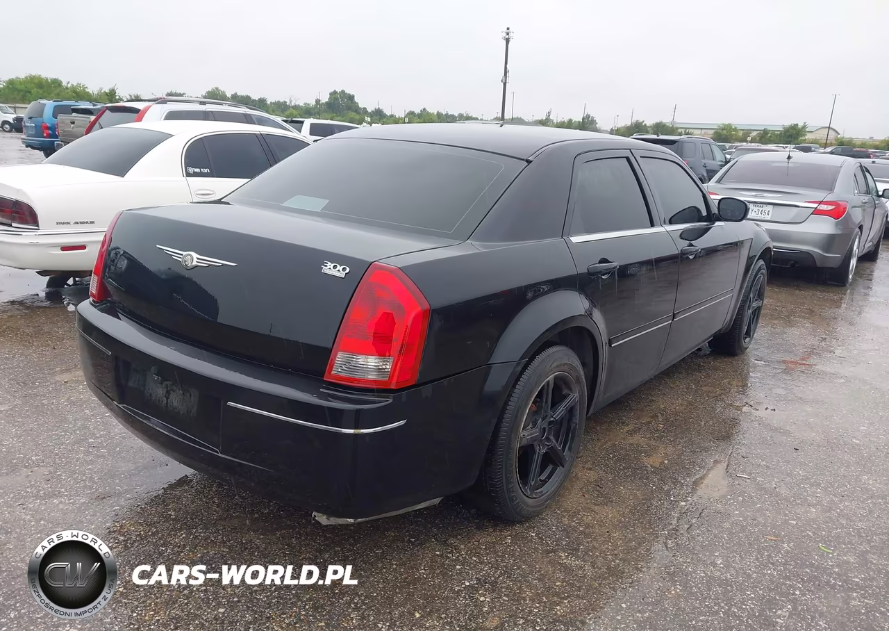 2005 Chrysler 300 Touring VIN:2C3JA53G85H625325 - 4