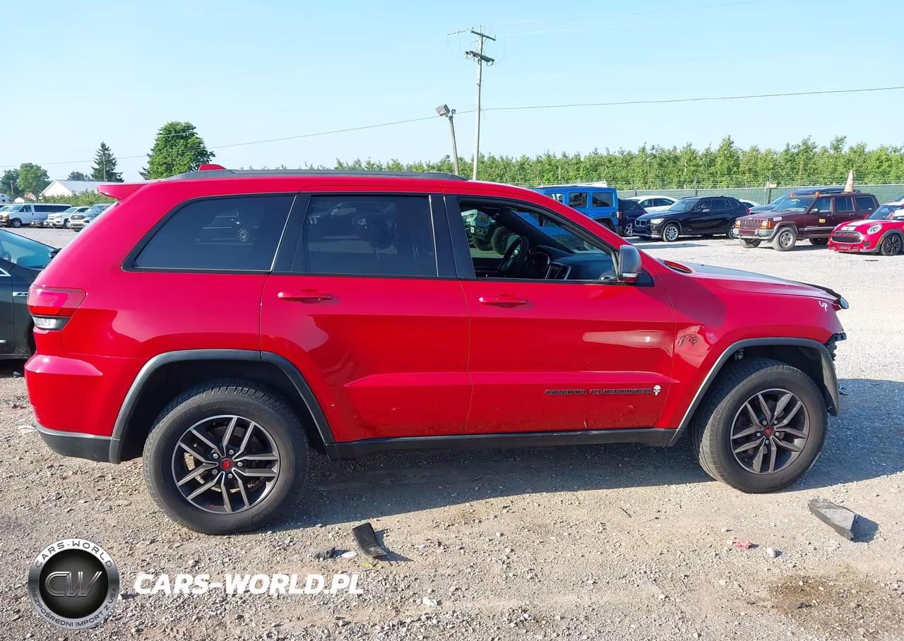 2017 Jeep Grand Cherokee Trailhawk VIN:1C4RJFLG1HC645234 - 13
