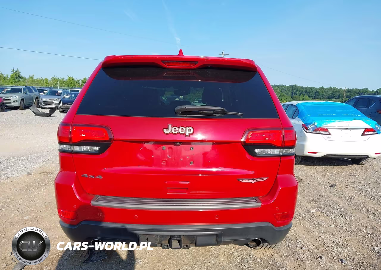 2017 Jeep Grand Cherokee Trailhawk VIN:1C4RJFLG1HC645234 - 16
