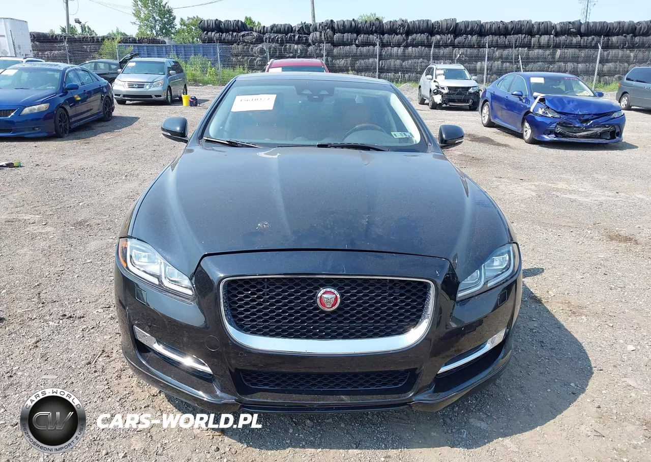 2019 XJ R - SPO XJ R - SPO R - SPORT VIN:SAJWA1C7XK8W21242 - 12