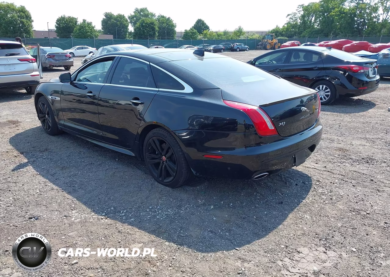 2019 XJ R - SPO XJ R - SPO R - SPORT VIN:SAJWA1C7XK8W21242 - 3