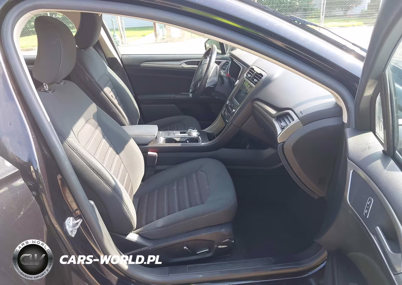 2019 Ford Fusion Se VIN:3FA6P0HD0KR248416 - 5