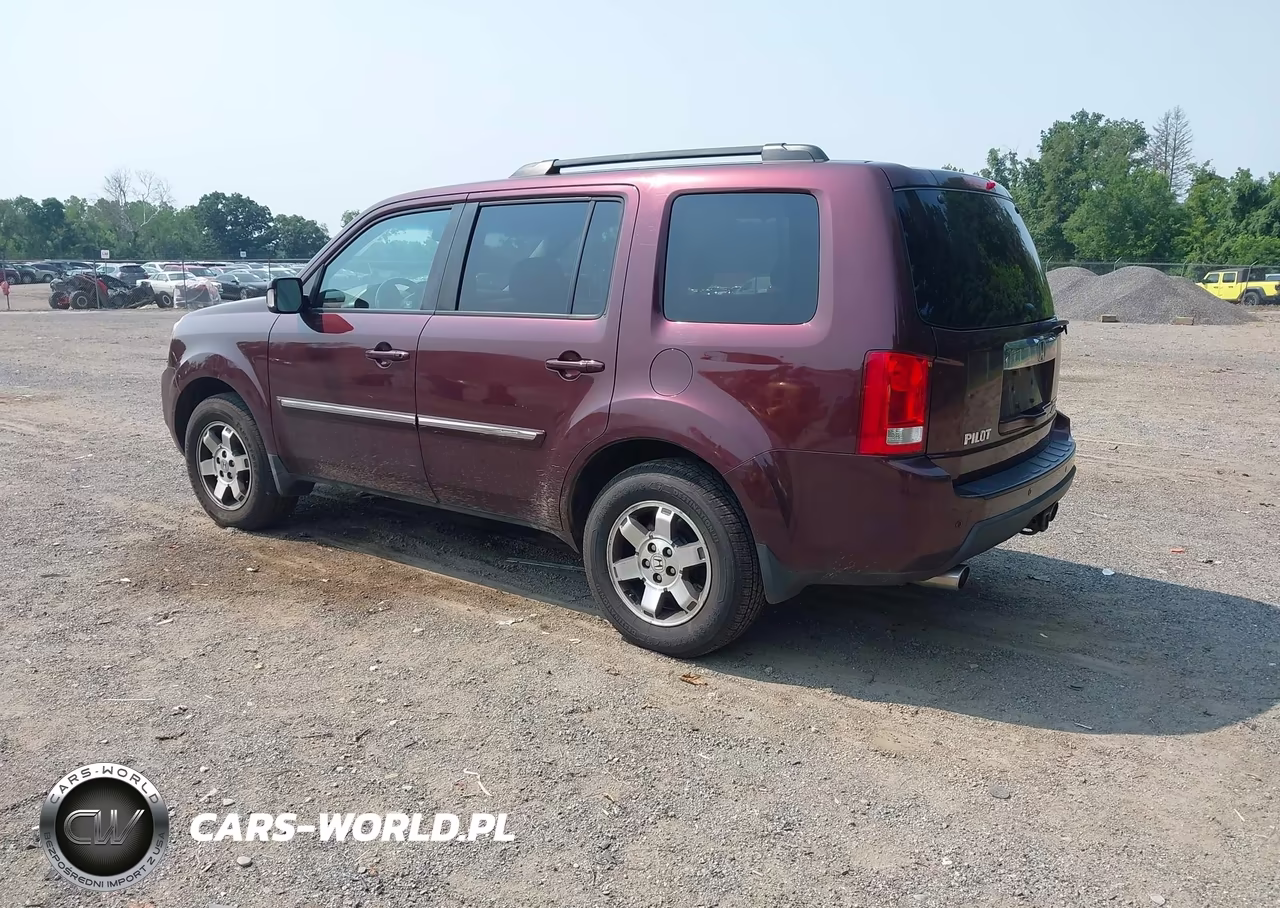 2011 Honda Pilot Touring VIN:5FNYF4H96BB042740 - 3