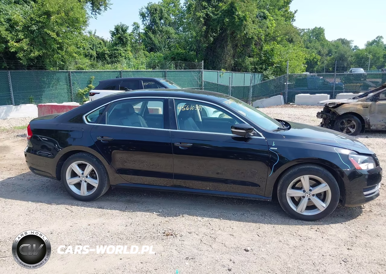 2014 Volkswagen Passat 1.8T Wolfsburg Edition VIN:1VWAT7A39EC039069 - 14