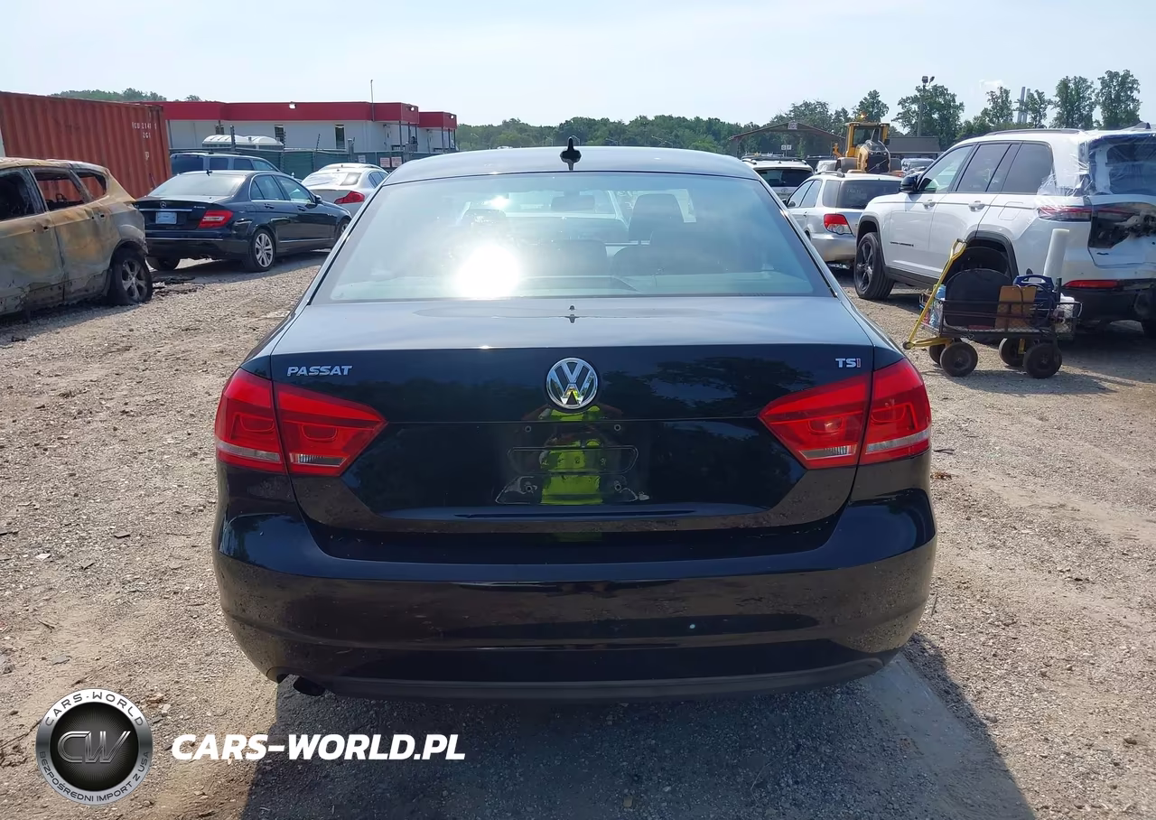 2014 Volkswagen Passat 1.8T Wolfsburg Edition VIN:1VWAT7A39EC039069 - 17