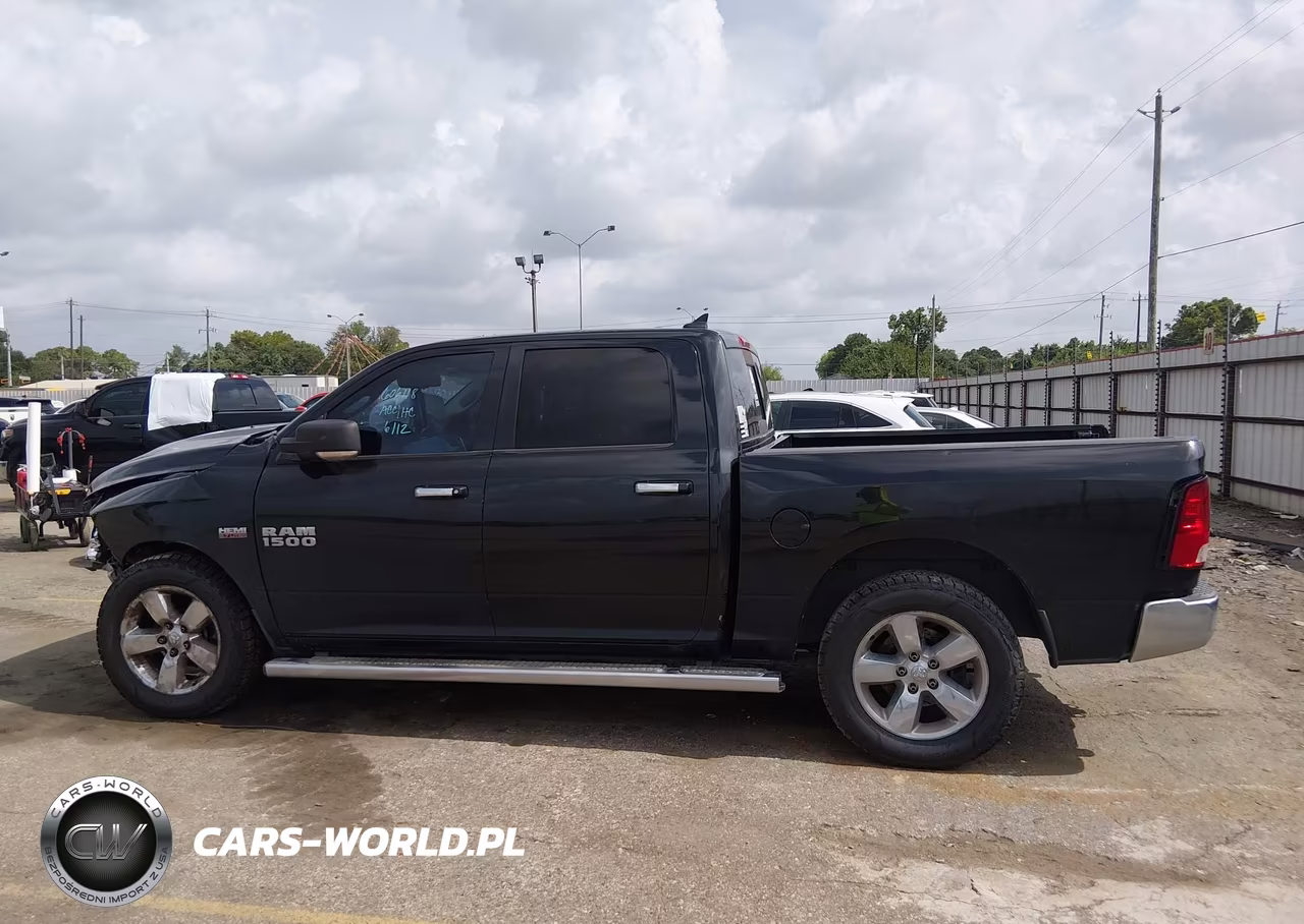 2015 Ram 1500 Lone Star VIN:1C6RR6LT1FS755068 - 14