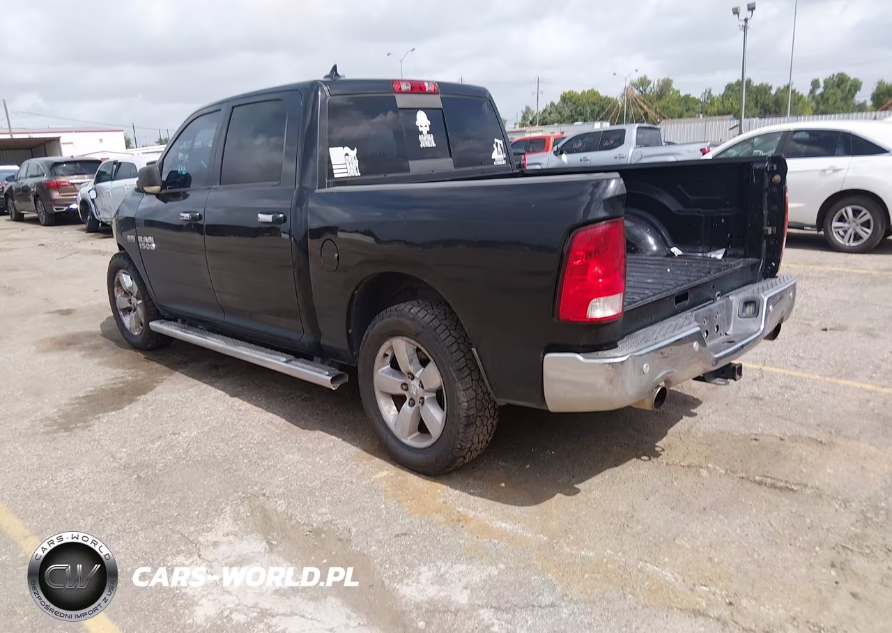 2015 Ram 1500 Lone Star VIN:1C6RR6LT1FS755068 - 3