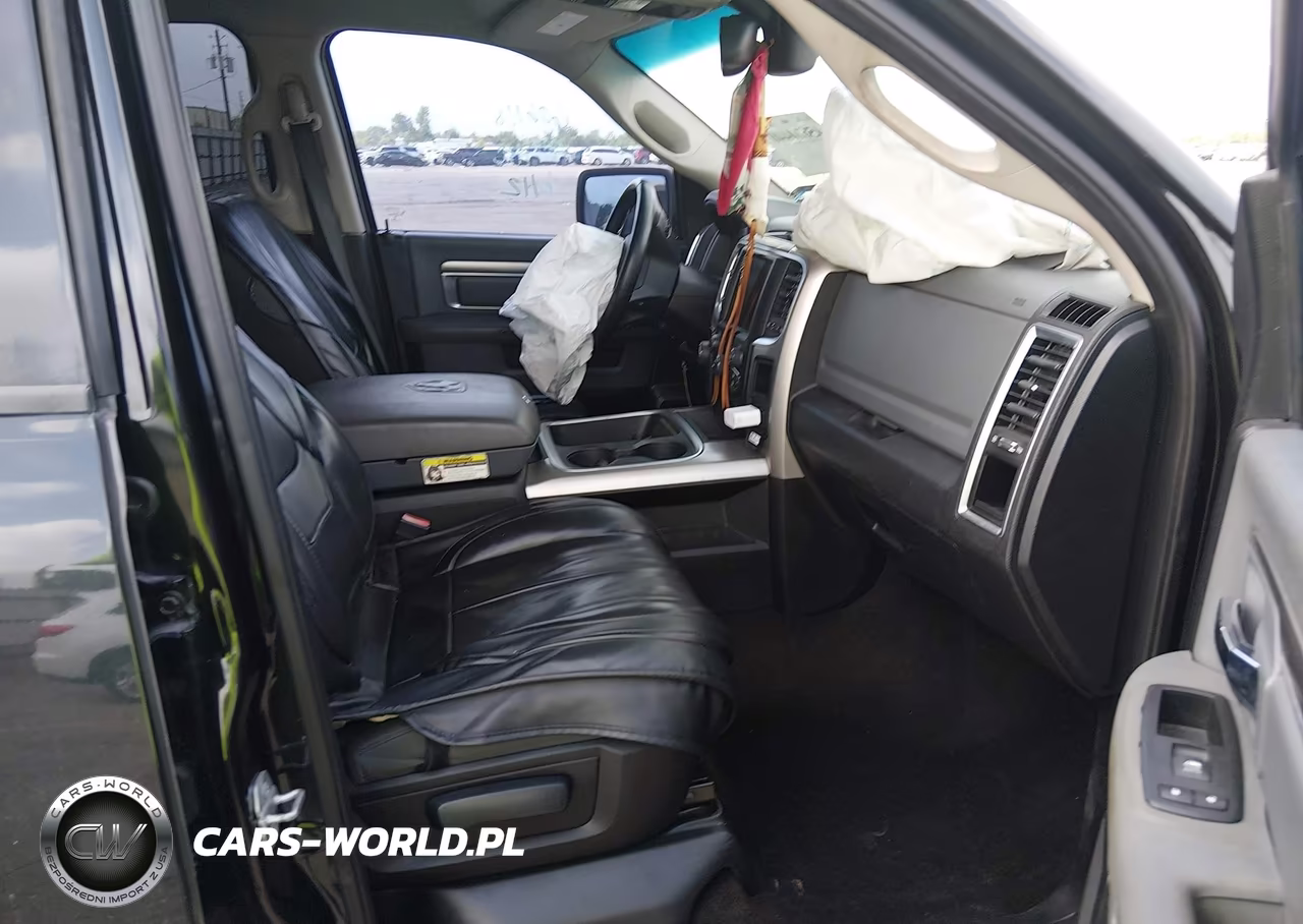 2015 Ram 1500 Lone Star VIN:1C6RR6LT1FS755068 - 5