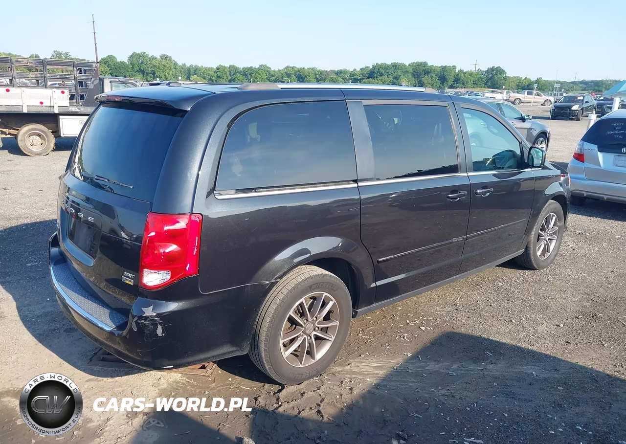 2017 Dodge Grand Caravan Sxt VIN:2C4RDGCG1HR740302 - 4