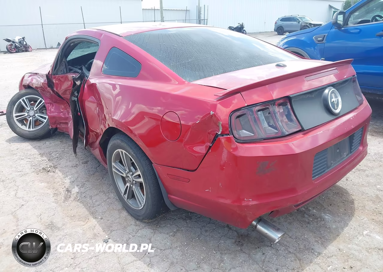 2013 Ford Mustang V6 Premium VIN:1ZVBP8AM1D5204316 - 3