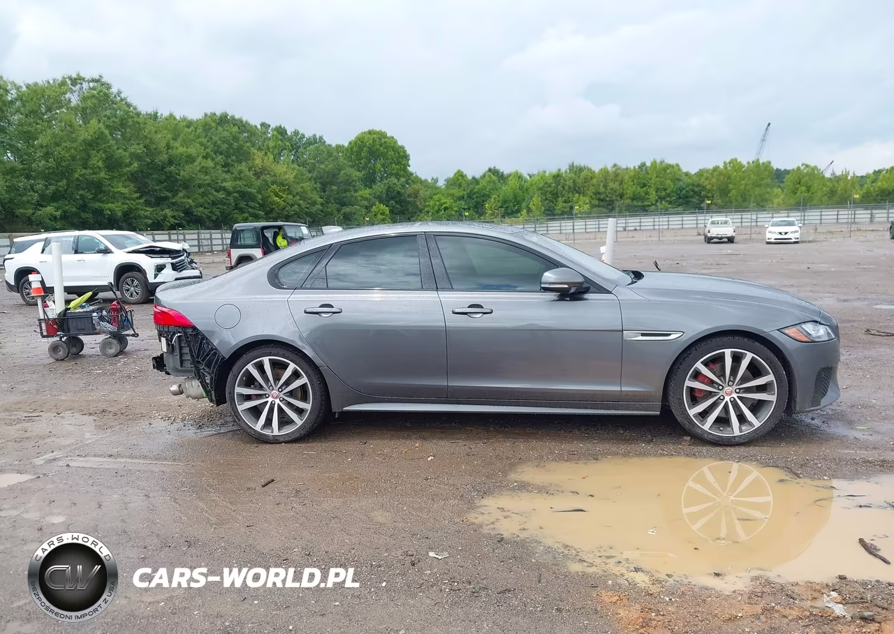 2017 Jaguar Xf S VIN:SAJBG4BV9HCY25079 - 13