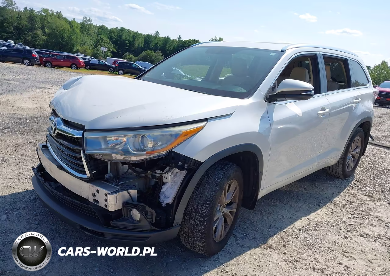 2015 Toyota Highlander Xle V6 VIN:5TDJKRFH2FS213036 - 2
