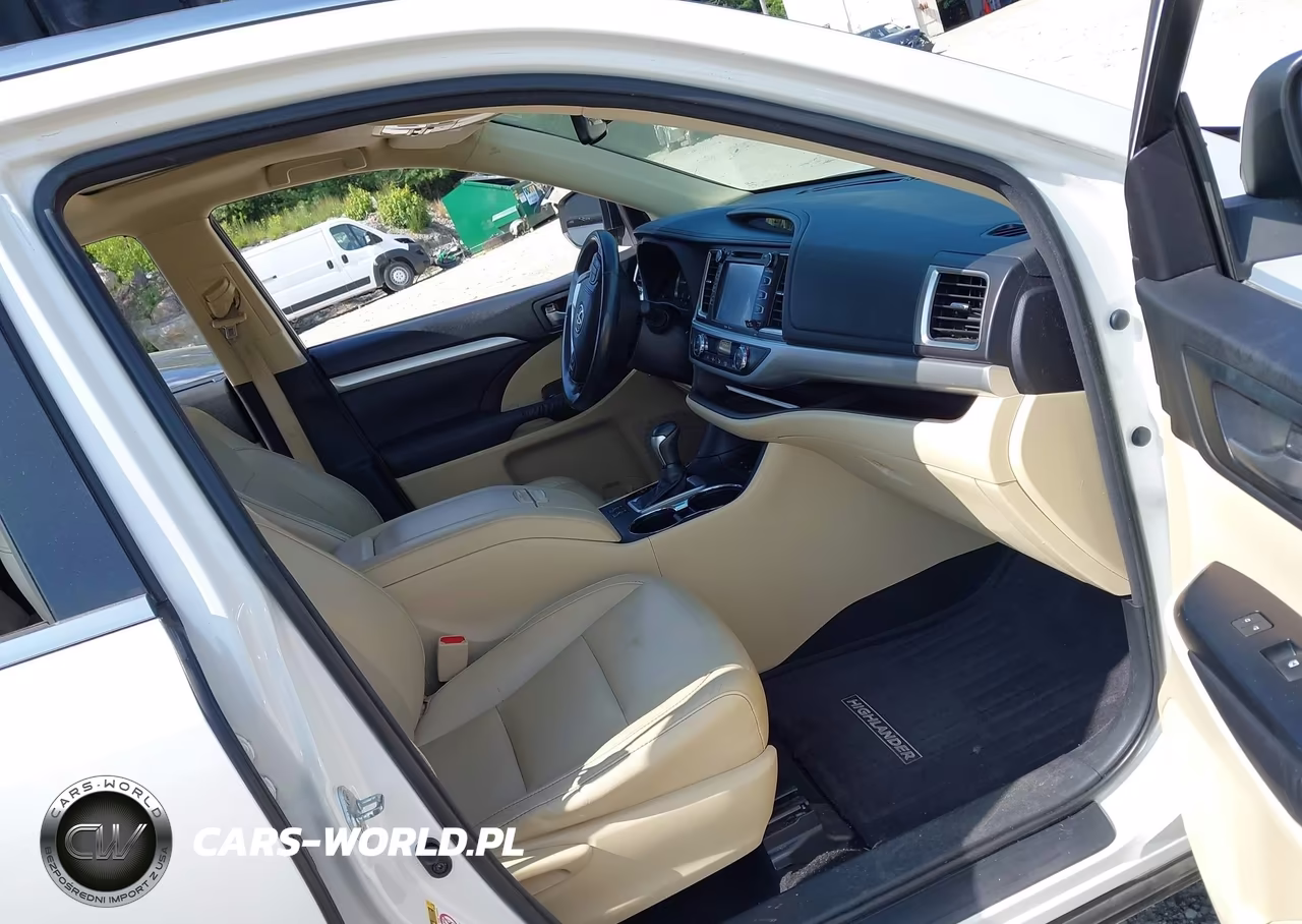 2015 Toyota Highlander Xle V6 VIN:5TDJKRFH2FS213036 - 5