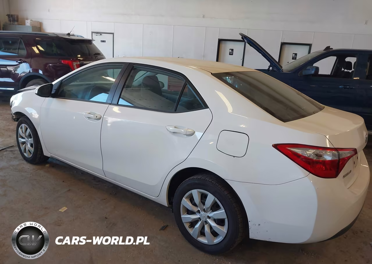 2016 Toyota Corolla Le VIN:5YFBURHE0GP472250 - 3