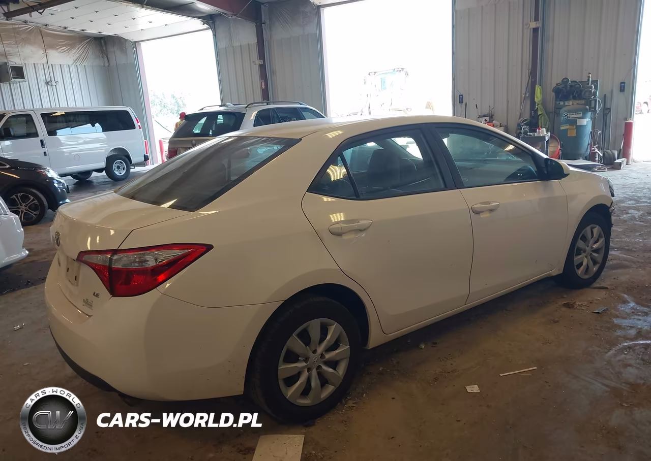 2016 Toyota Corolla Le VIN:5YFBURHE0GP472250 - 4