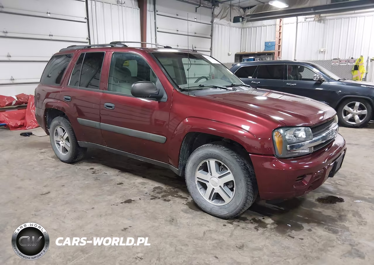 2005 Chevrolet Trailblazer Ls VIN:1GNDT13S652308319 - 1