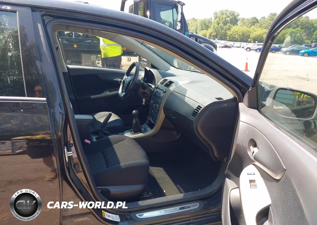 2011 Toyota Corolla S VIN:2T1BU4EE9BC577949 - 5