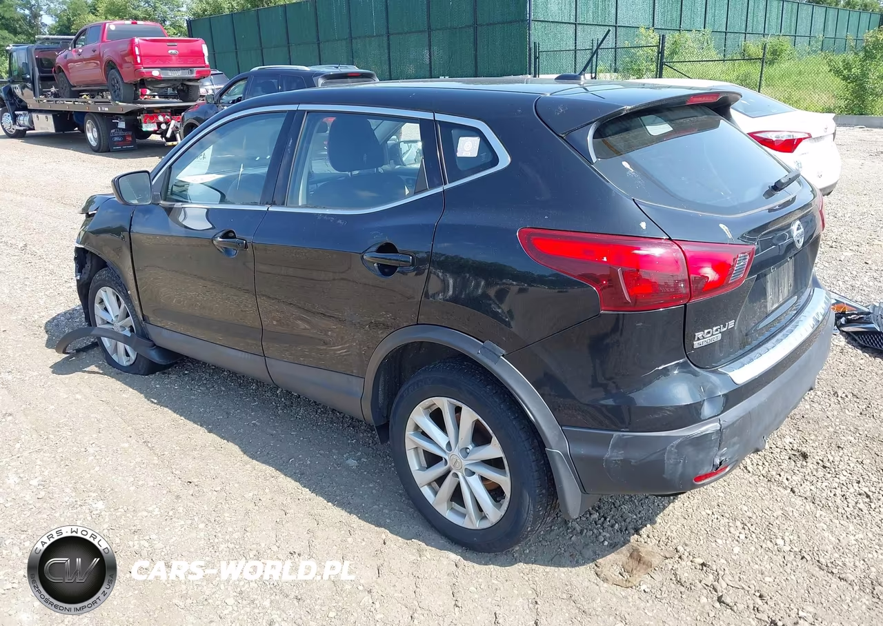 2018 Nissan Rogue Sport S VIN:JN1BJ1CR6JW285729 - 3