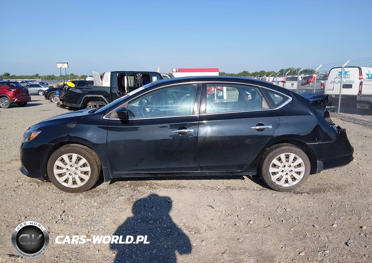 2018 Nissan Sentra S VIN:3N1AB7AP0JY271492 - 14