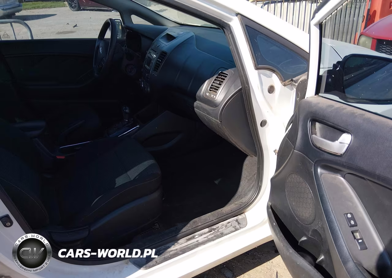 2017 Kia Forte Lx VIN:3KPFK4A72HE143669 - 5