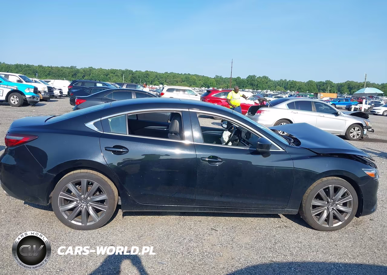 2021 Mazda Mazda6 Touring VIN:JM1GL1VM0M1619088 - 13