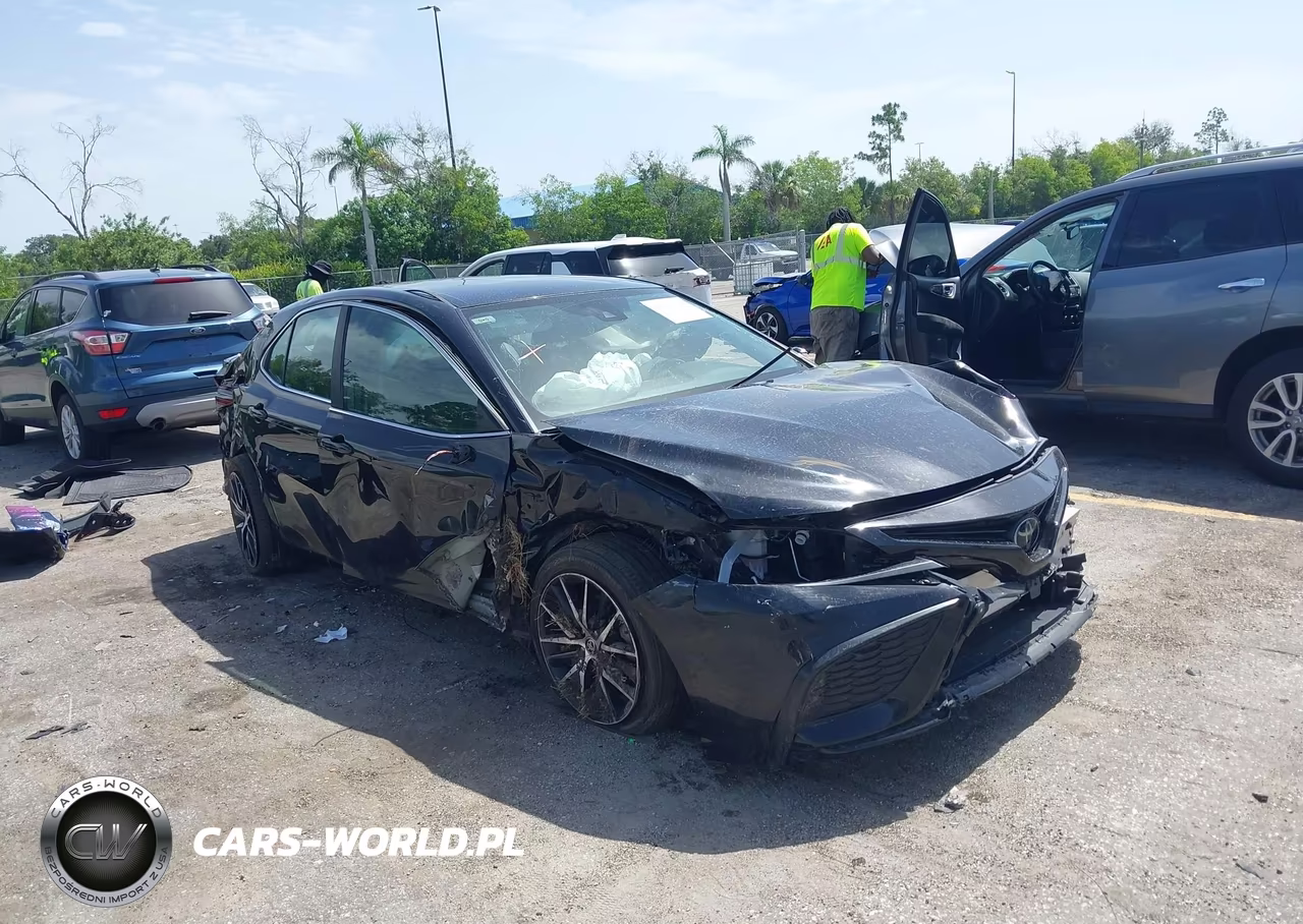 2023 Toyota Camry Se – zdjęcie 1 z 17