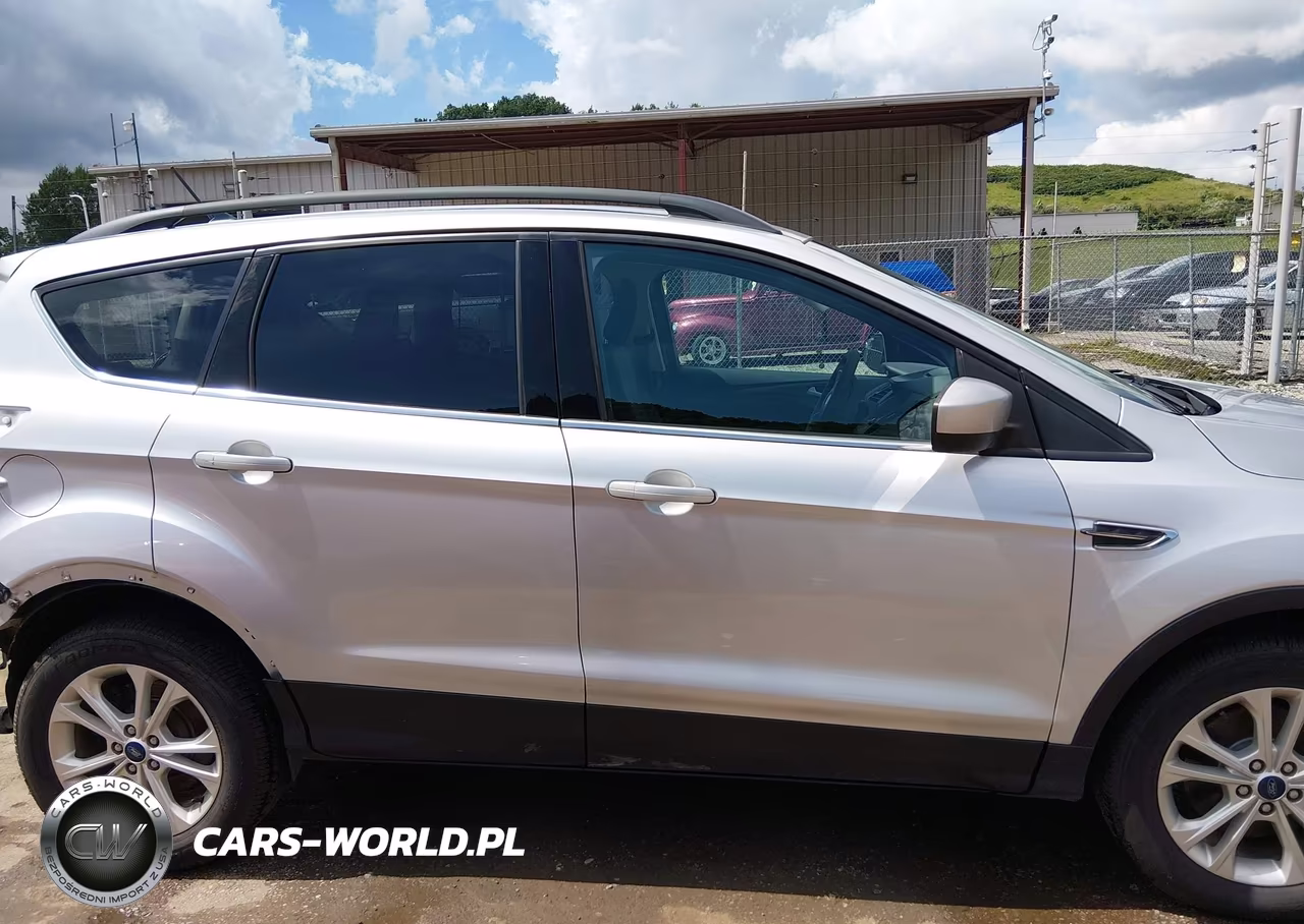2018 Ford Escape Se VIN:1FMCU9GD1JUB07918 - 14